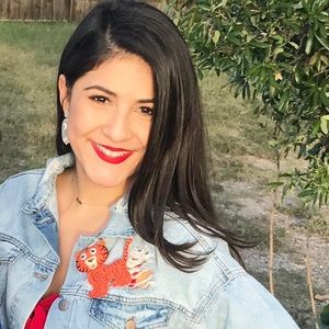 Meet your Posher, Victoria